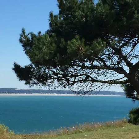 Le De La Baie Carolles