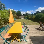 Le De La Baie *