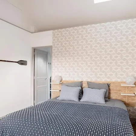 Le De La Baie Tatil Evi Carolles