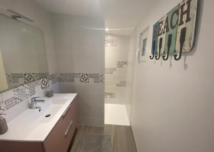 Le De La Baie Carolles