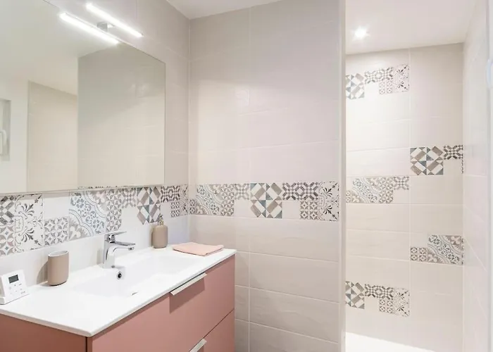 Holiday home Le De La Baie Carolles